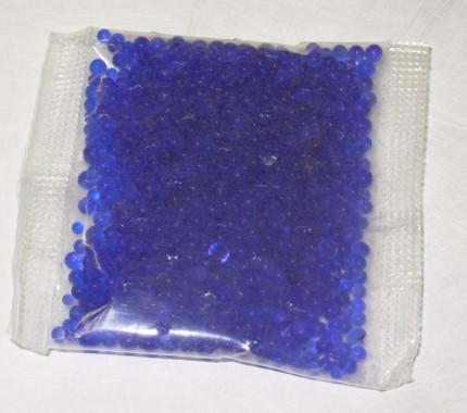CAÇA UMIDADE AZUL, PET, 2g - BAG COM 100 SACHÊS PET TRANSPARENTES, COM 2g.